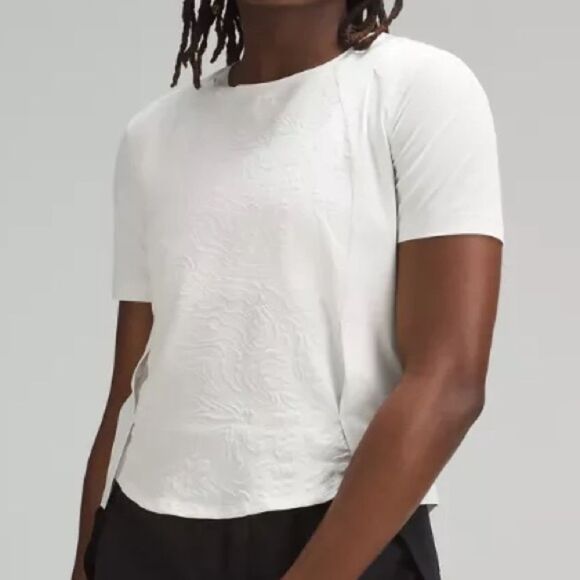 New Lululemon Lightweight Stretch Run Bone T-Shirt Airflow Quick Dry size 14 - Picture 1 of 9